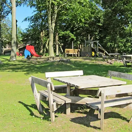 2 Bedroom Lovely In